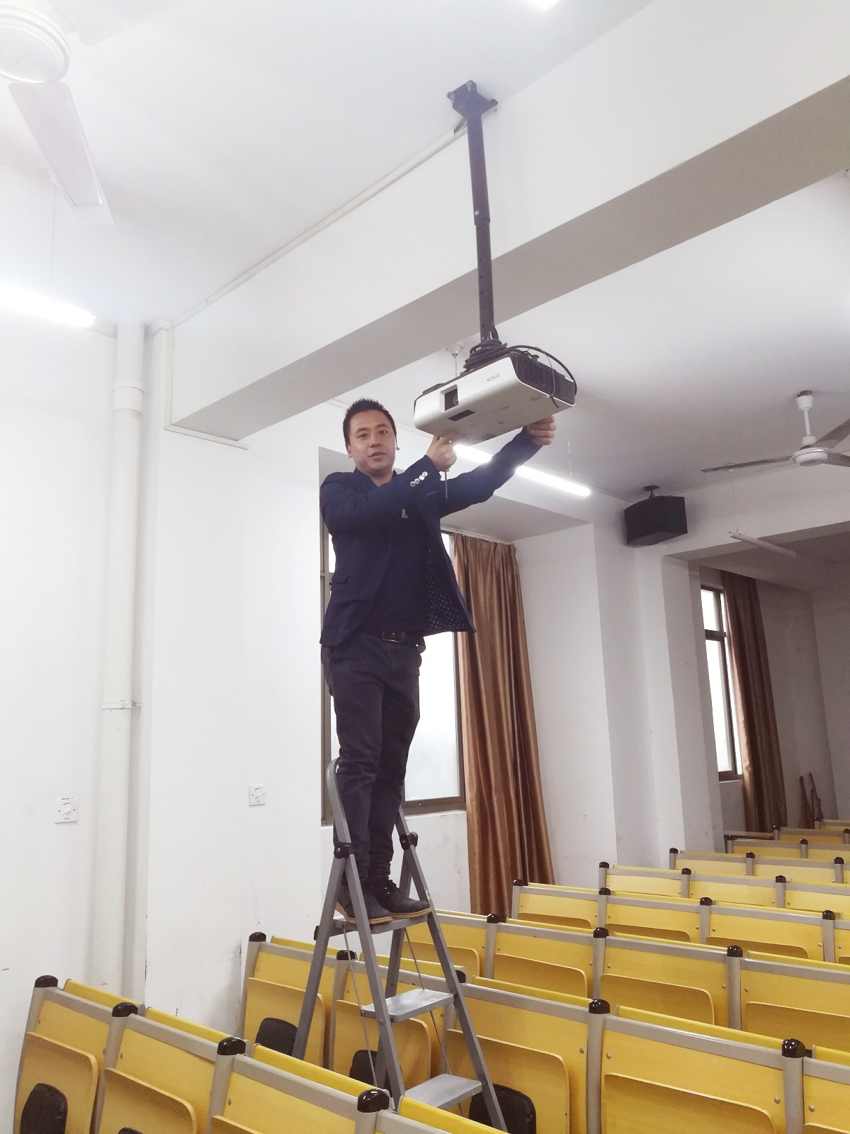 QQ图片20190311144225.jpg
