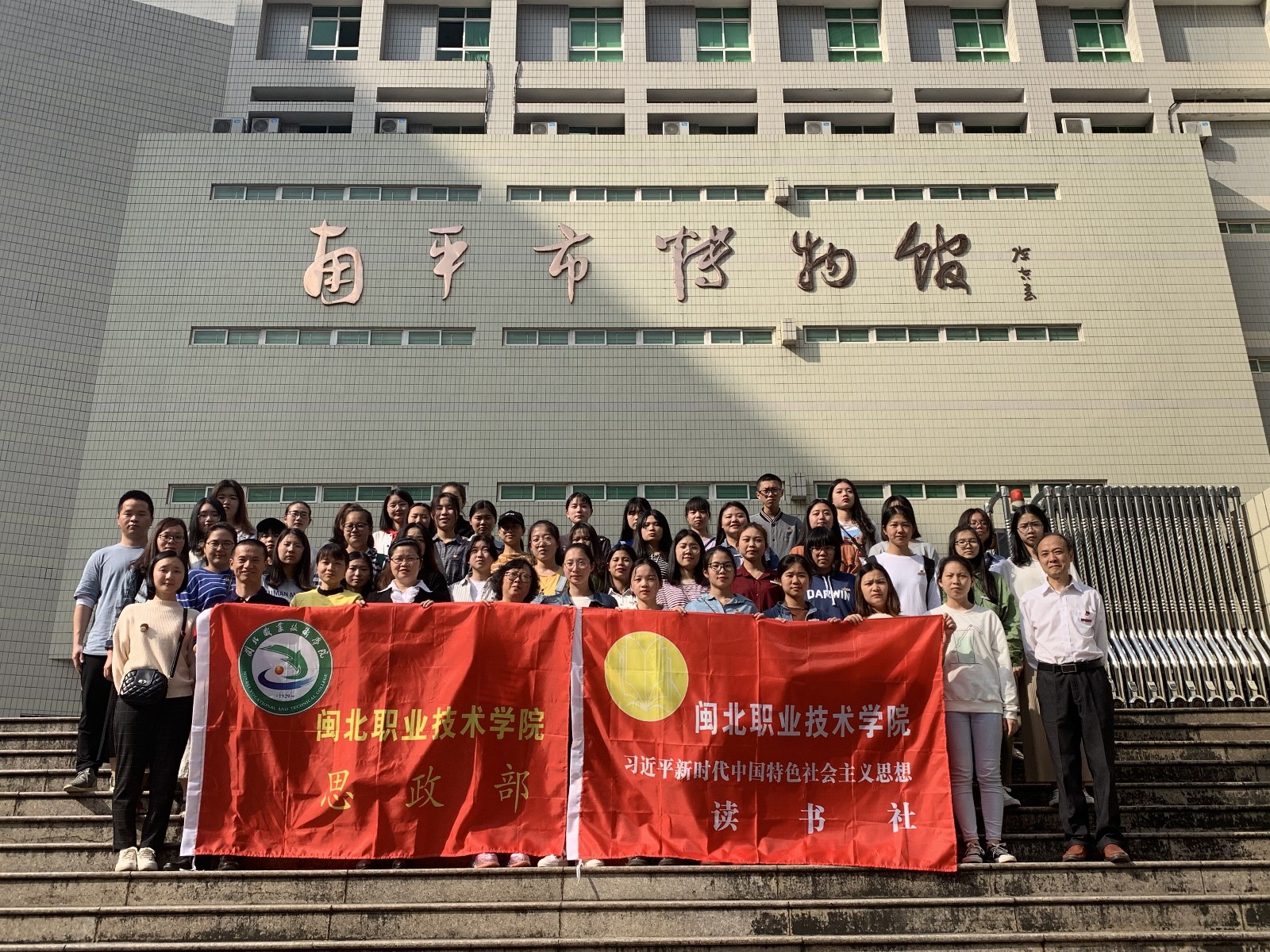 QQ图片20190418194052.jpg QQ图片20190418194052.jpg