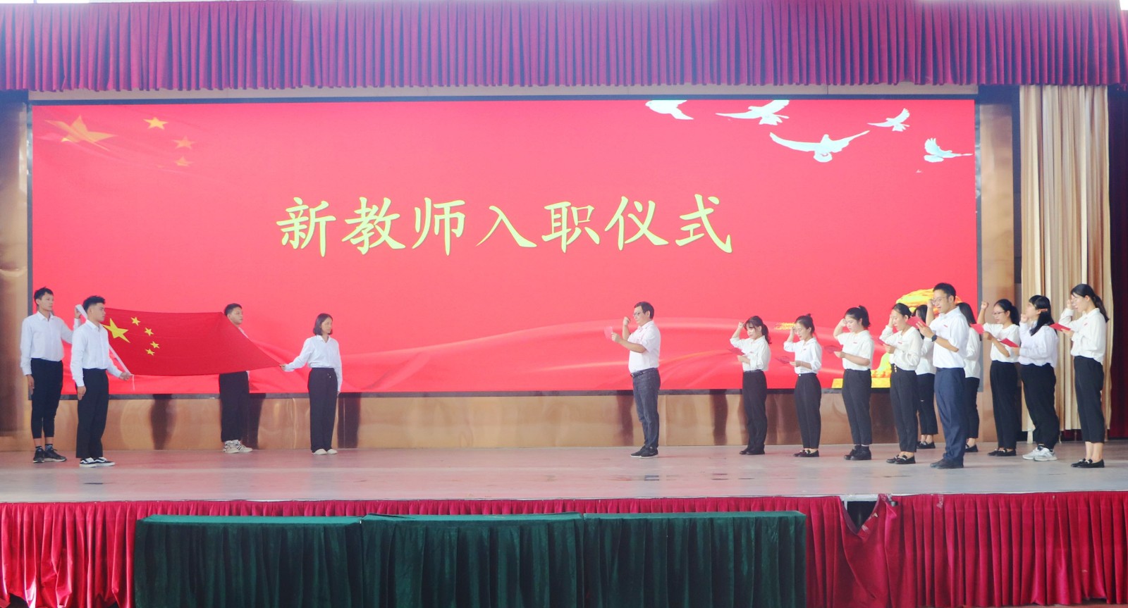 调色_0018_亮度_对比度 7.jpg 调色_0018_亮度_对比度 7.jpg