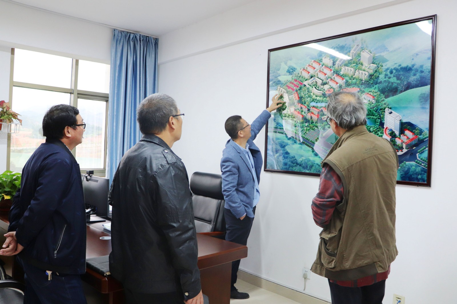 调_0002_色相_饱和度 3.jpg 调_0002_色相_饱和度 3.jpg