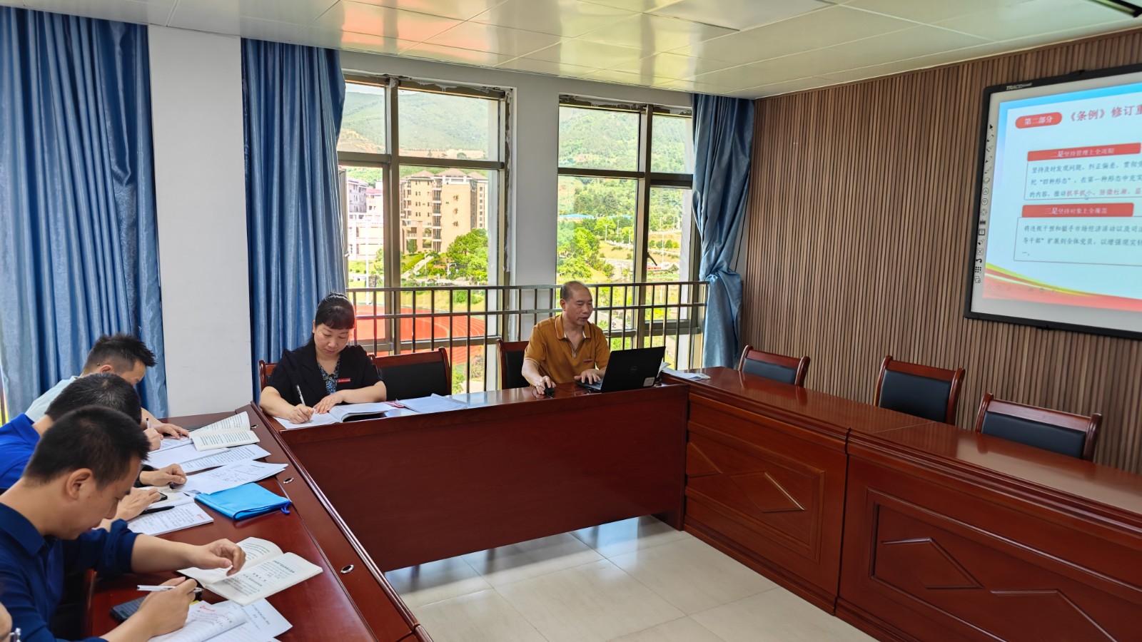 cebe2fe5f0605d7f0fda80a24edd8e3.jpg cebe2fe5f0605d7f0fda80a24edd8e3.jpg