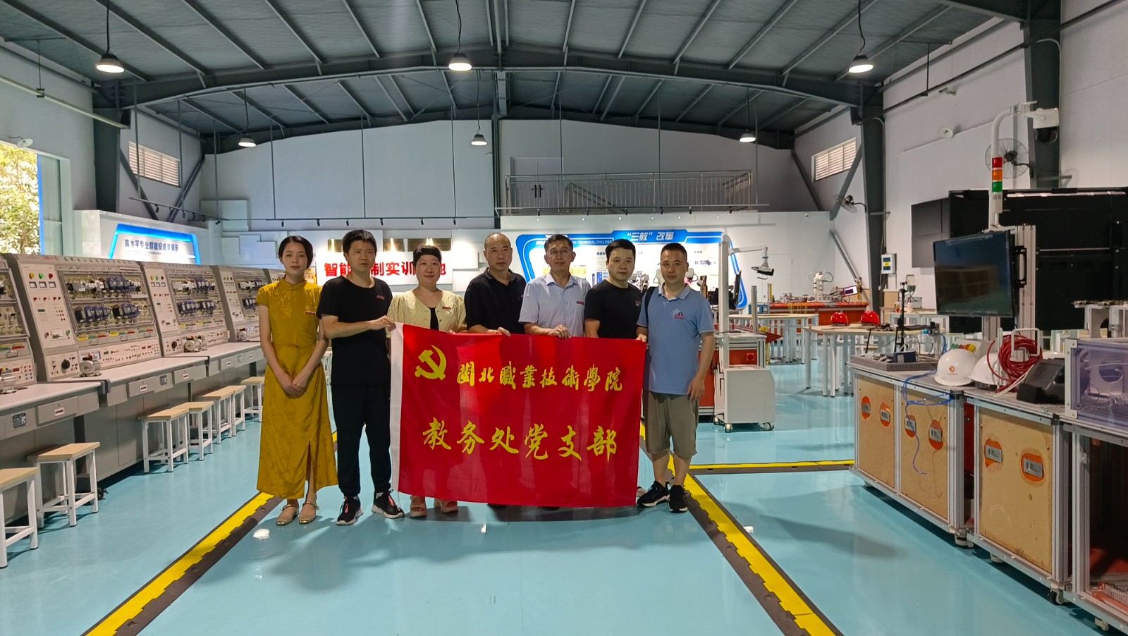 食品系.jpg 食品系.jpg