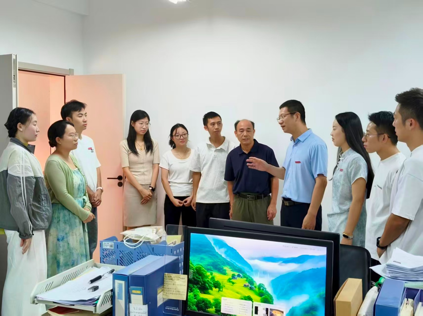 9ee1c4a2bf5a120258be6199ac398a7.jpg 9ee1c4a2bf5a120258be6199ac398a7.jpg