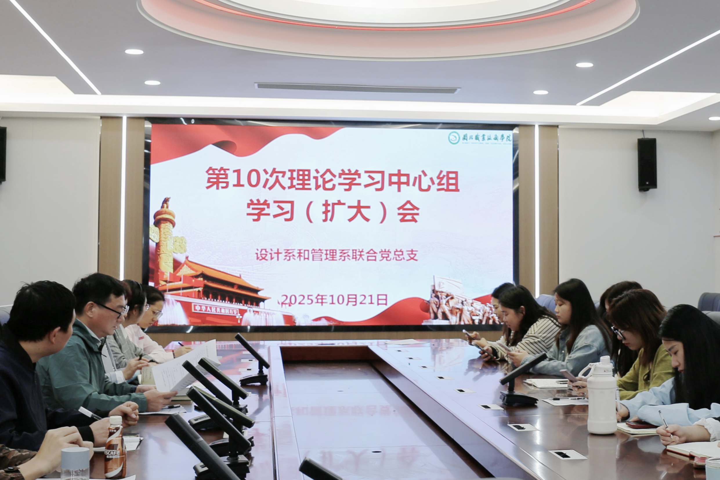 f0e989401ac137909481e4741d7a54ec.jpg f0e989401ac137909481e4741d7a54ec.jpg