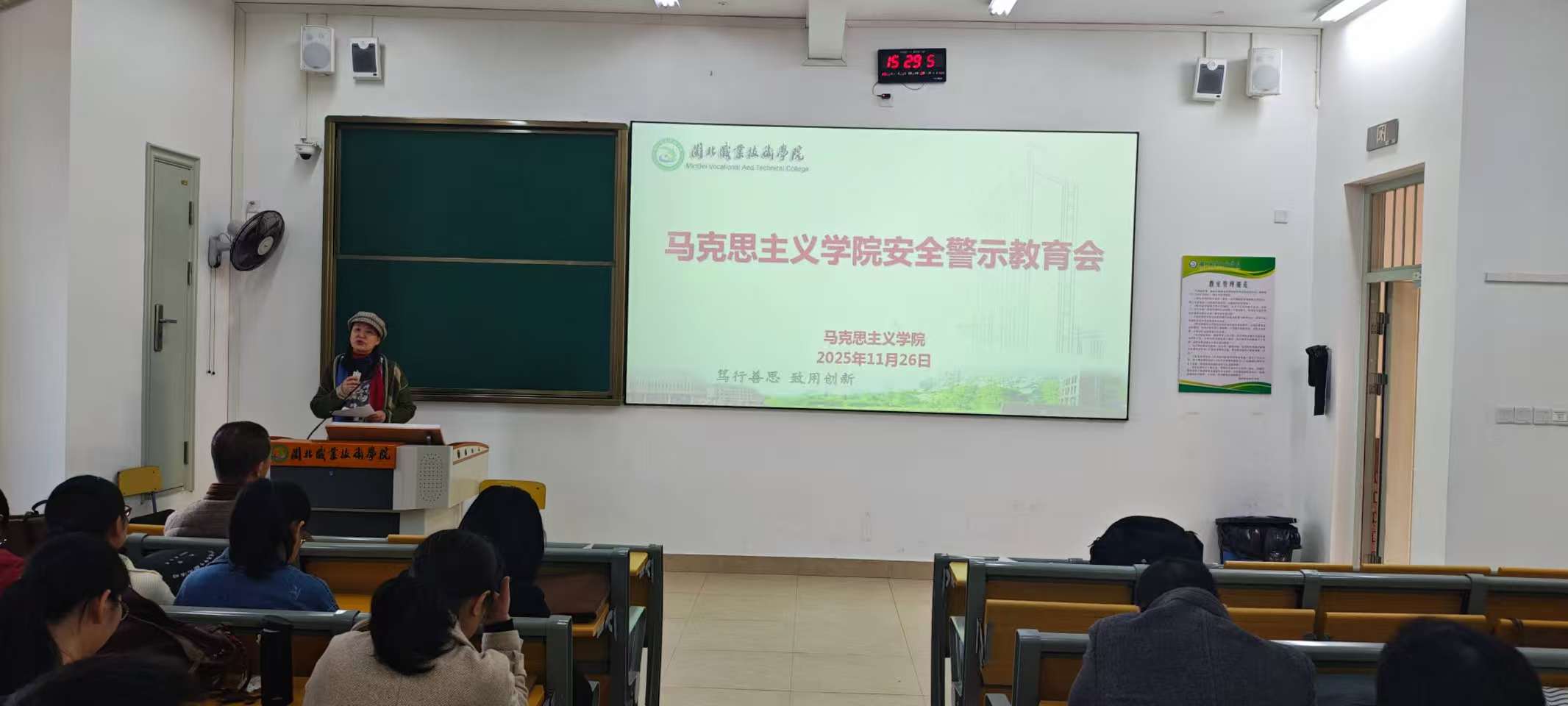 0026d4ad1c917727fd00a3eba93b8c3.jpg 0026d4ad1c917727fd00a3eba93b8c3.jpg