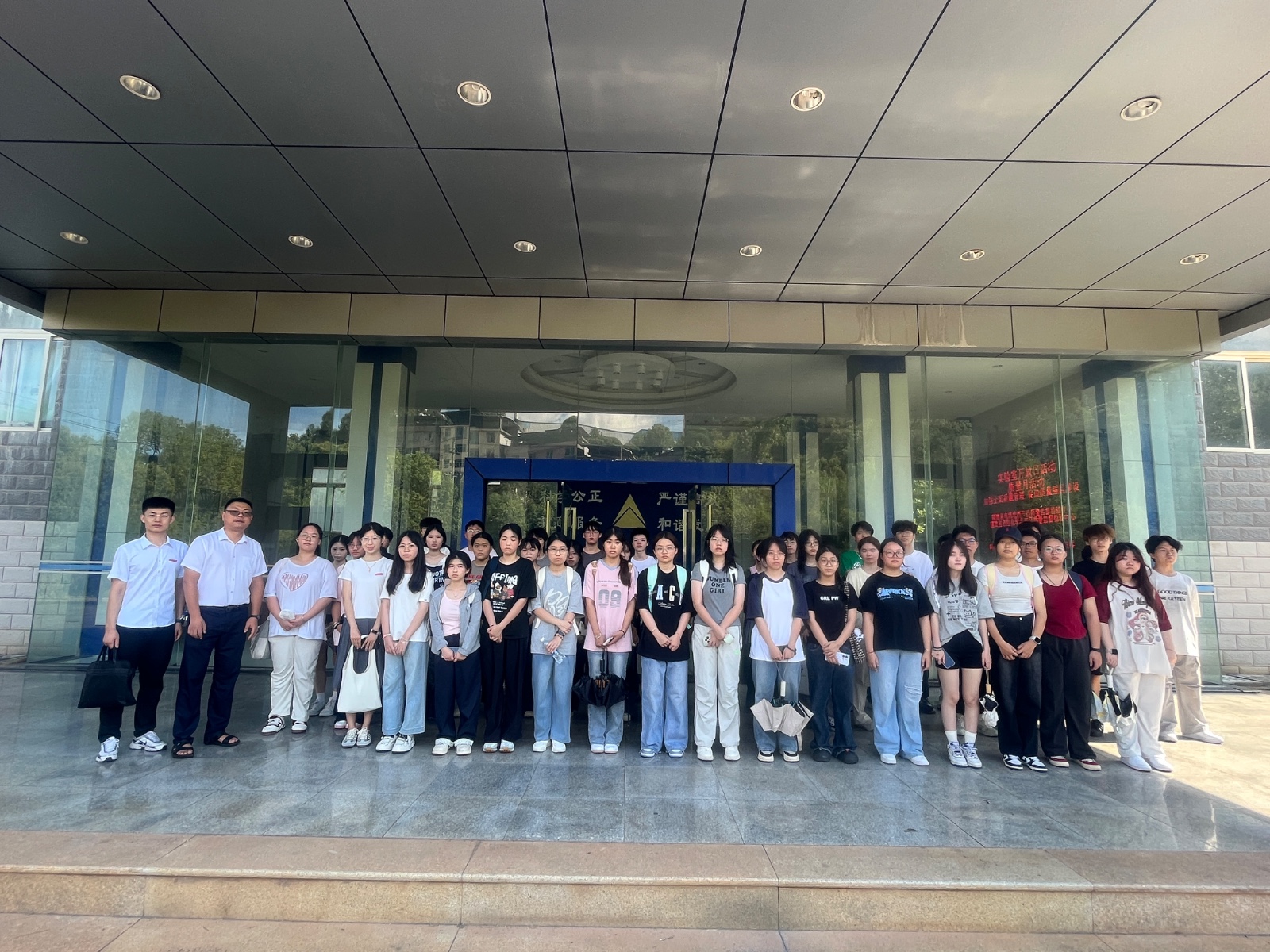 合照1.JPG 合照1.JPG