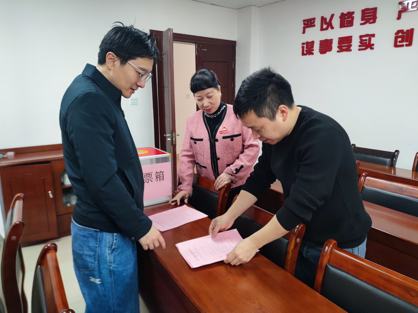 9ac4e2f9affa7869f629ec369f78f57.jpg 9ac4e2f9affa7869f629ec369f78f57.jpg